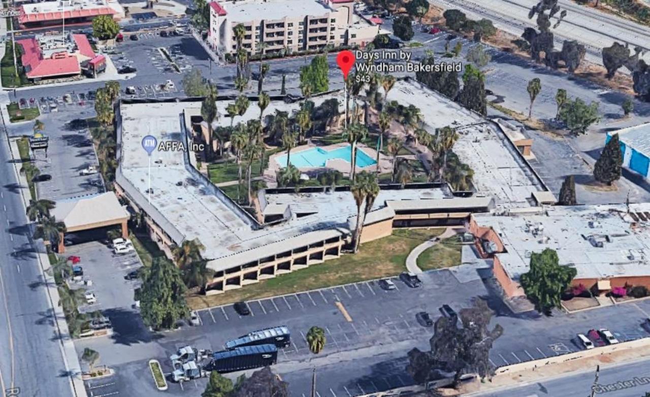 Days Inn By Wyndham בייקרספילד מראה חיצוני תמונה