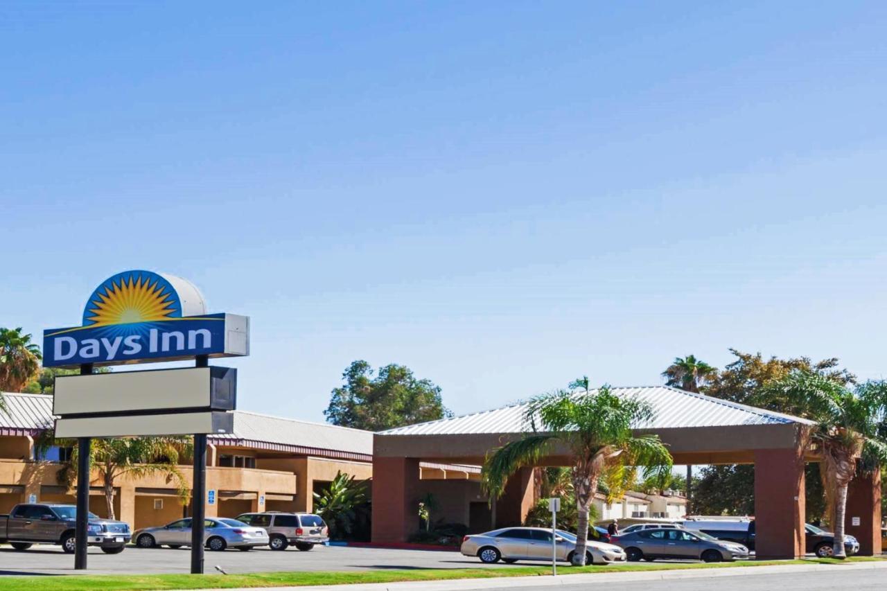 Days Inn By Wyndham בייקרספילד מראה חיצוני תמונה